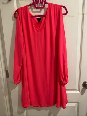 Worthington Hot Pink V-Neck Long Sleeve Tunic Dress